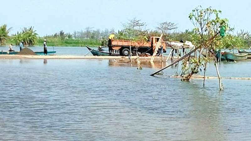 Sembilan Tambak Udang di Desa Tanggulangin Kebumen Rusak