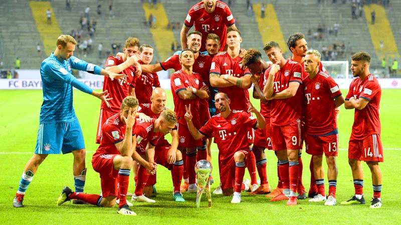 0 Eintracht Frankfurt V Bayern Muenchen 5-Trofi Pengunci Lewy