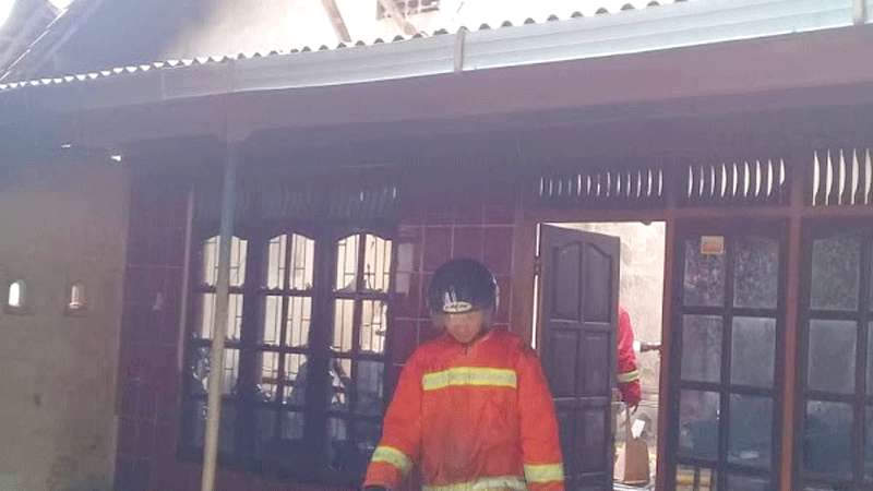 Ditinggal Kondangan, Rumah Warga Kutowinangun Ludes Terbakar