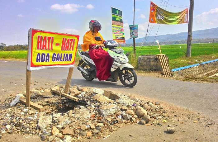 Gorong-Gorong di Jalur Lingkar Selatan Amblas