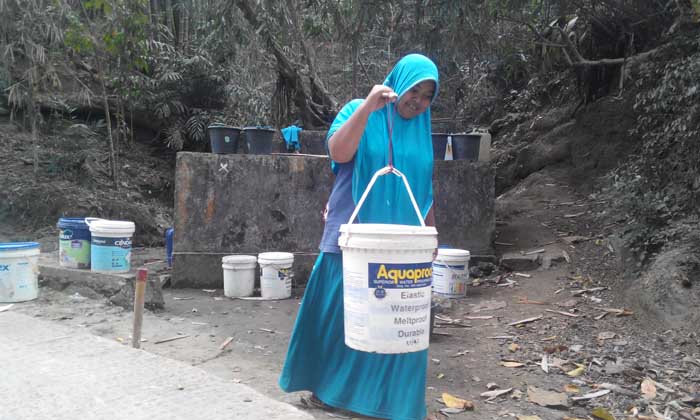 Kekeringan, Warga Cikakak Belum Didrop Air