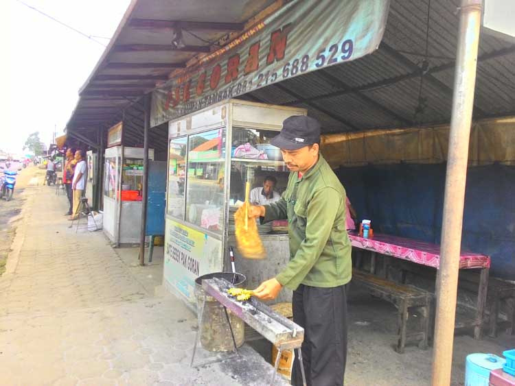 12 Pedagang Sate Bebek Tunggu Kepastian Relokasi