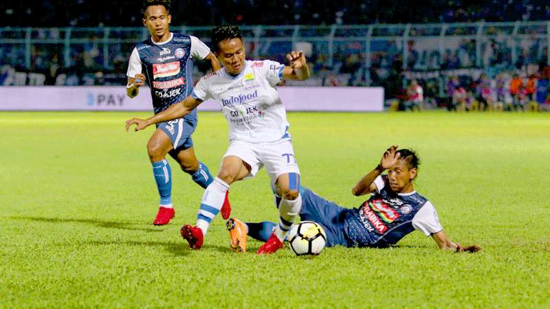 Persib vs Arema FC-Melawan Kutukan Laga Sore Hari