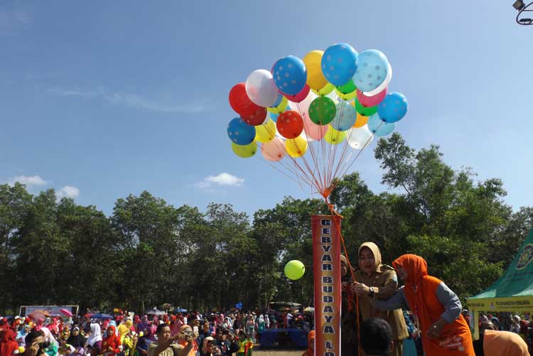 Ribuan Siswa BA Meriahkan Gebyar Budaya Lokal