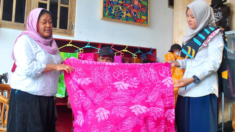 Rumah Inklusif Launching Batik Pegon