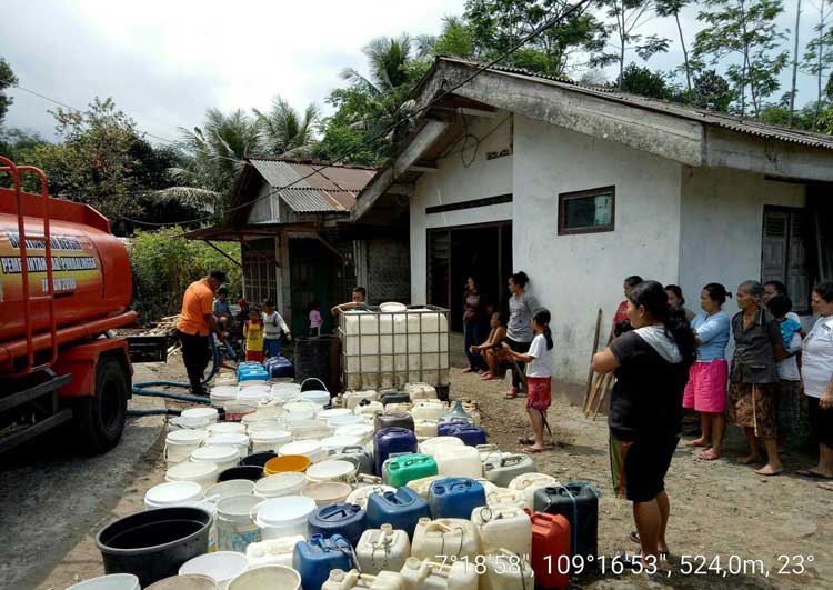 Hujan, Permintaan Droping Air Masih Mengalir