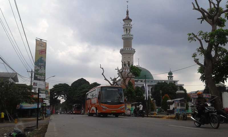 Enggan Lewat Jalan Lingkar, Picu Kemacetan di Kota