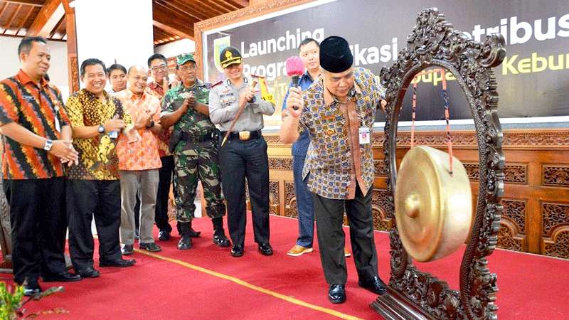 Pembayaran Retribusi Di Pasar Tumenggungan Secara Elektronik