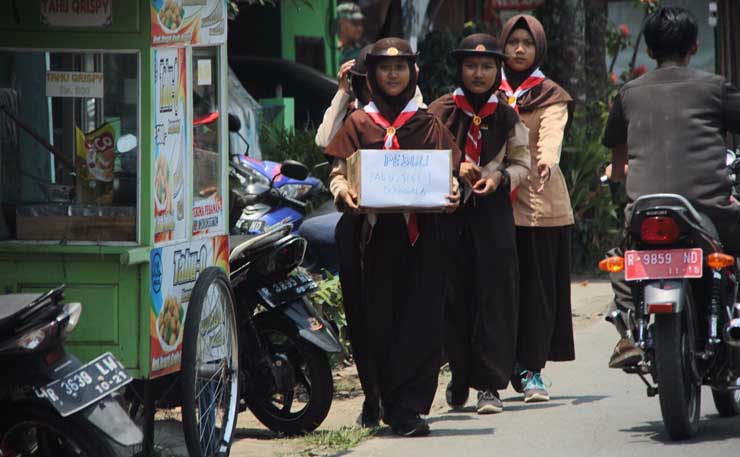 Pramuka dan PMI Galang Dana Bantu Korban Tsunami