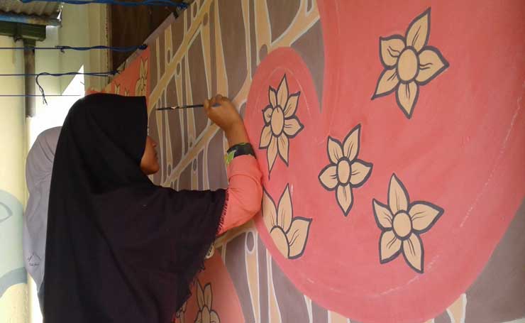 Ratusan Siswa Lukis Mural