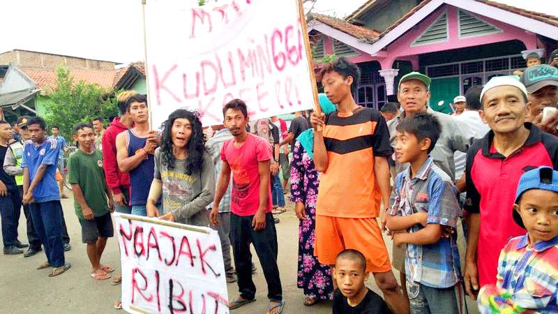 Warga Kemujan Tolak MTA