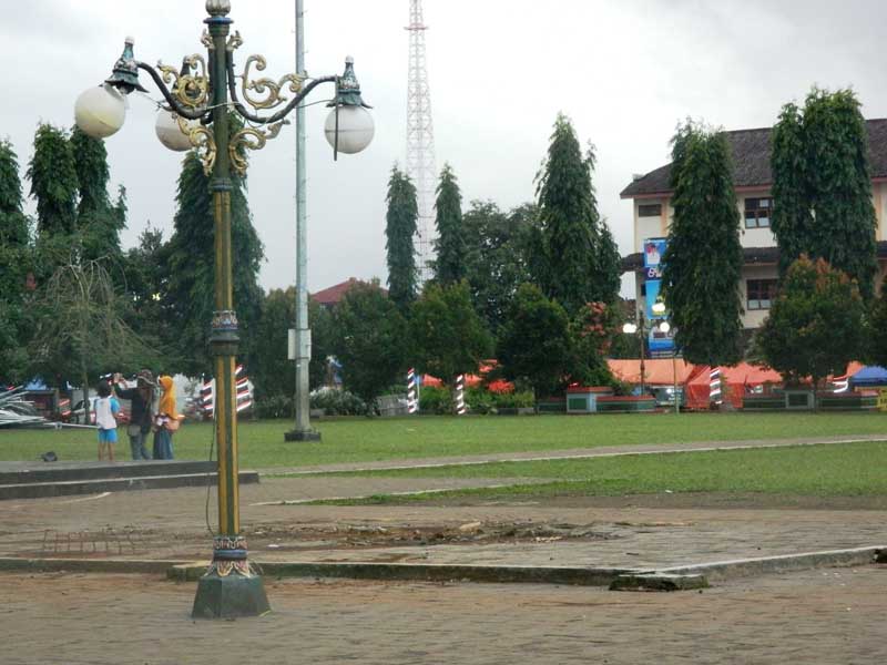 Alun-Alun Bakal Ditanami Beringin