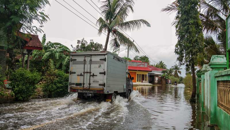 Drainase Tersumbat Picu Banjir Nusawungu