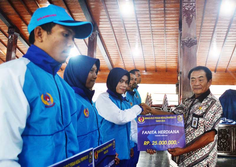 Atlet Porprov Dapat Bonus Rp 1,3 M