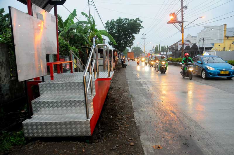 Shelter BRT di Jalan Gerilya Ditinggikan Sementara