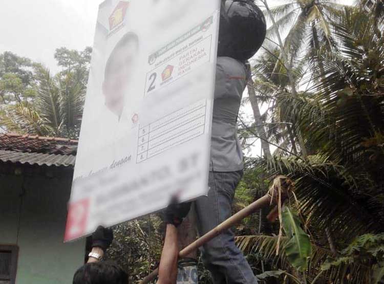 Panwascam Temukan 13 Pelanggaran APK