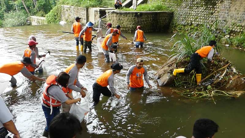 Pencemaran Sampah Sungai Semakin Parah