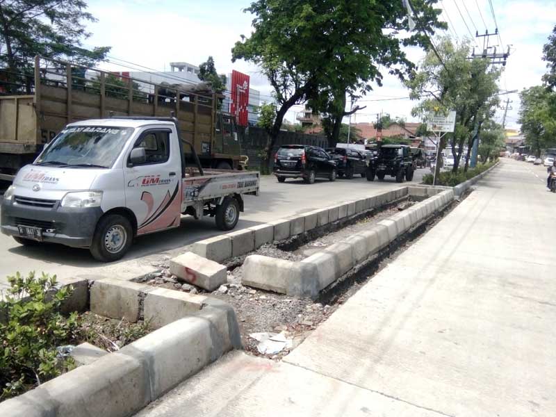Puluhan U - Turn Ditutup di Jalan Gerilya