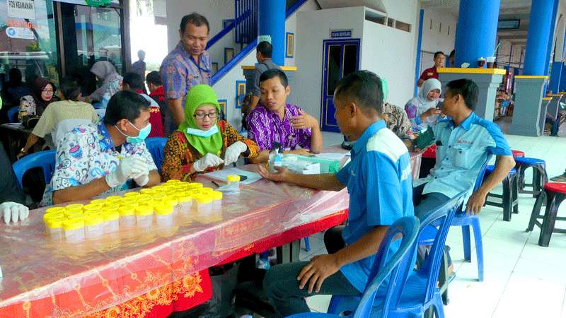 51 Sopir Bus yang Melintasi Kebumen Dicek Urine