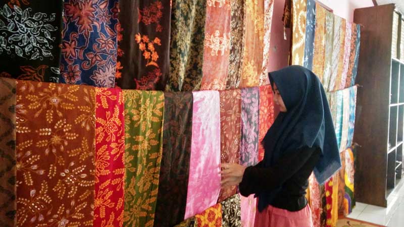 Antar Perajin Belum Solid, Batik Cilacap Kalah Saing