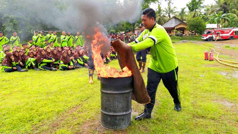 Materi Pemadaman Api, Masih Langka Dalam Pramuka