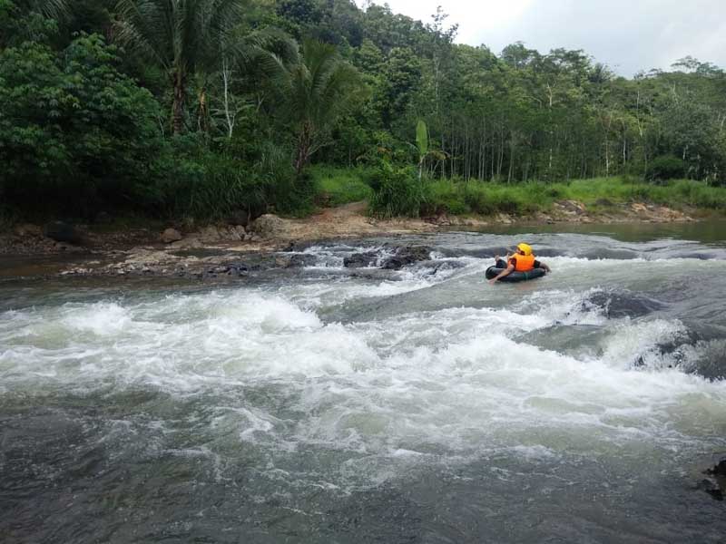 Permainan Tubing Mulai Digemari