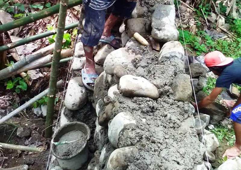 Tanggul Jebol di Lamongan Diperbaiki