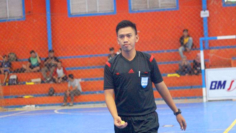 Berharap Berjodoh dengan Wasit Cantik