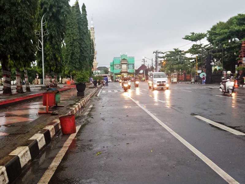 Parkir Kendaraan Satu Marka,  Melanggar Bisa Diputus Kontrak