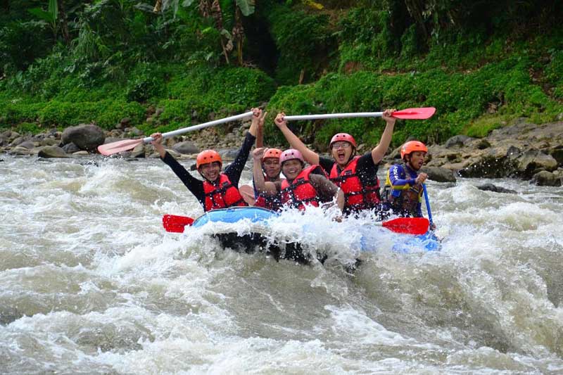 Peminat Wisata Arung Jeram Meningkat