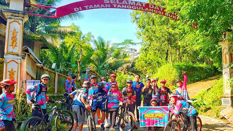 Squad MTB Sruweng Taklukan Tanjakan Menganti