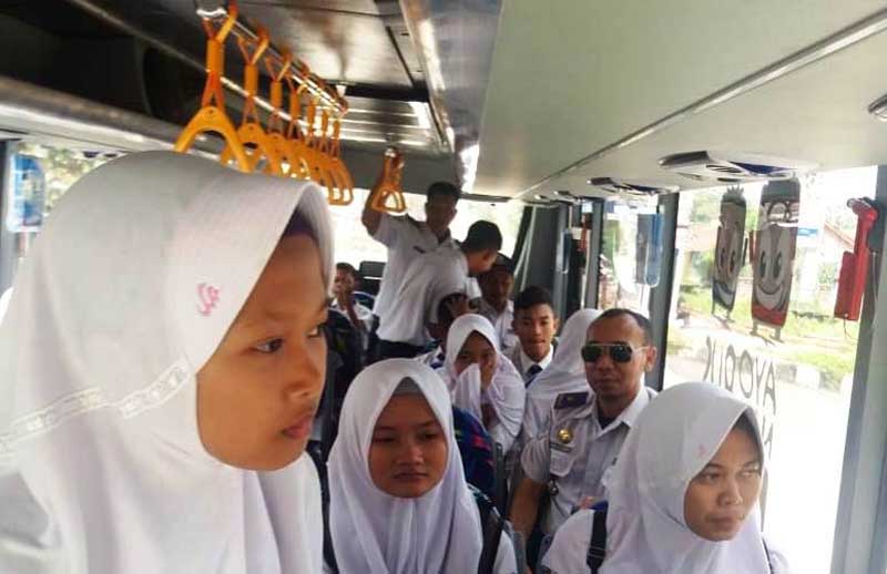 Hanya Uji Coba Tiga Hari, Bus Sekolah 