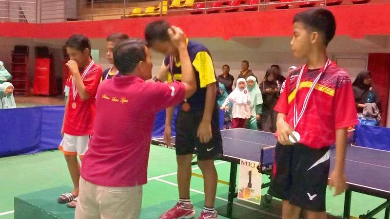 Juara Tenis Meja SD Langsung ke Provinsi