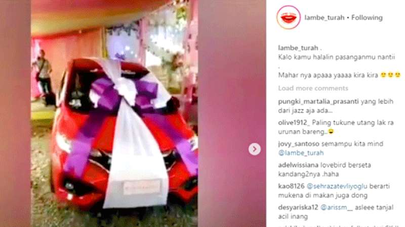 Pengantin di Jepara Bermahar Honda Jazz