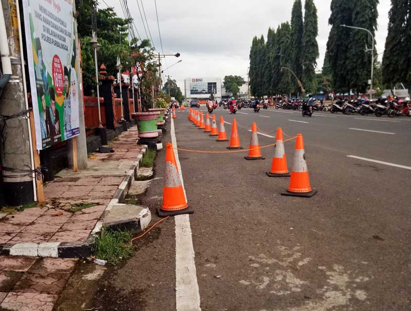 Utara Alun-Alun Steril Parkir