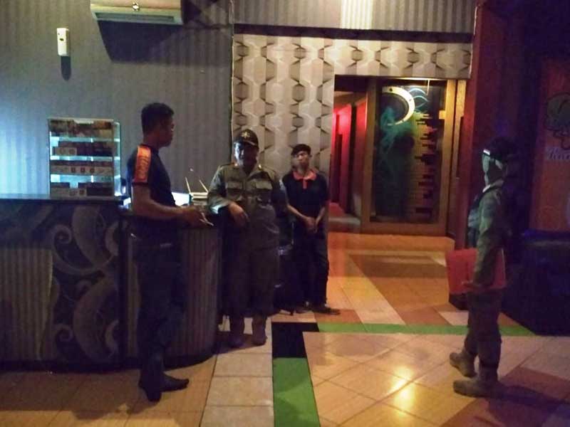 Langgar Jam Operasi, Tempat Karaoke Terancam Sanksi