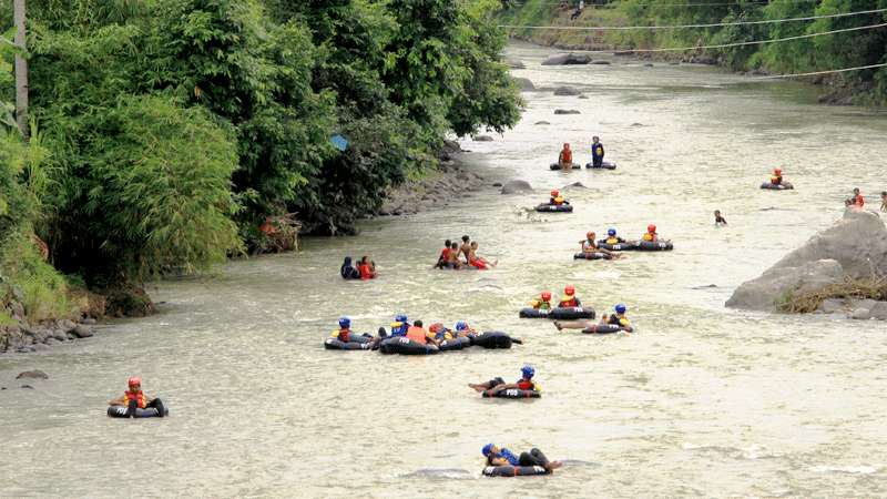 Wisata Geo Tubing Jadi Favorit