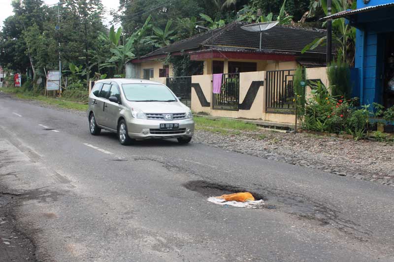 Jalan Nasional Masih Sempit