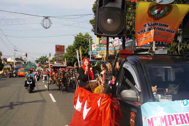 Kartinian, Siswa TK Pertiwi Purbalingga Dikirab