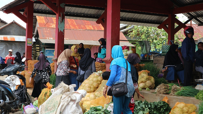 Pengelolaan Pihak Ketiga Dinilai Tidak Optimal, Pemdes Diminta Kelola Pasar Kutabawa