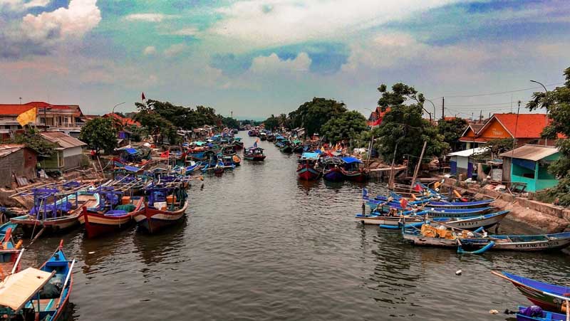 Gelombang Tinggi, Nelayan Pilih Libur