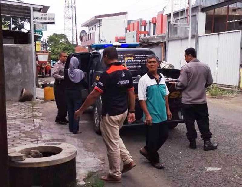 Ibu Rumah Tangga Coba Curi Sepeda