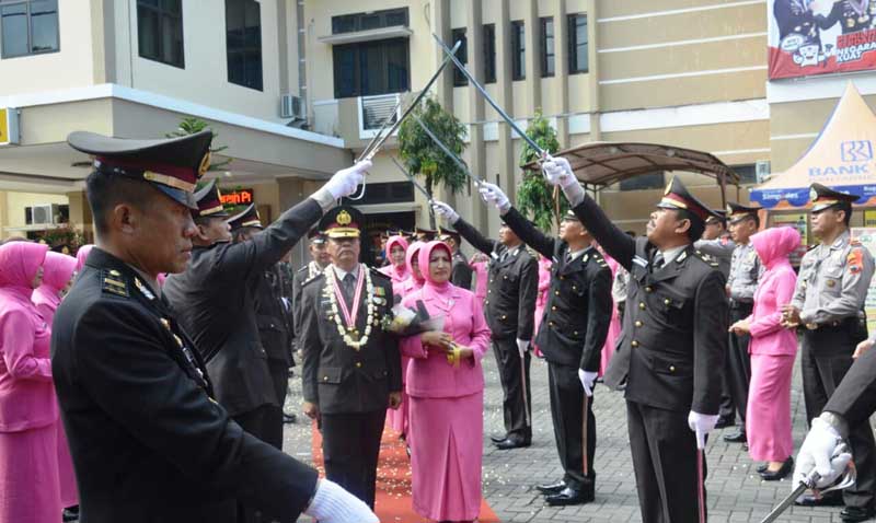 Anggota Berprestasi Diberi Penghargaan