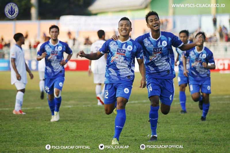 Kalahkan Persita Tanggerang, PSCS Puncaki Klasemen