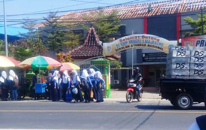 Zonasi, Dua SMP Kesulitan Gelar PPDB