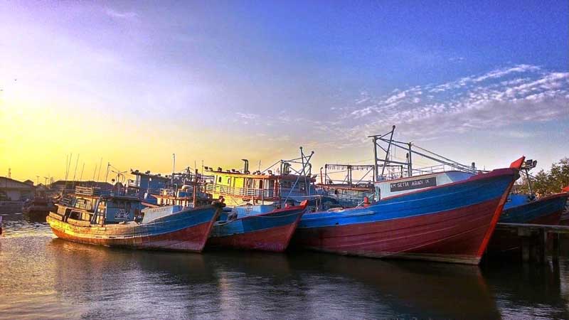 Gelombang Tinggi Masih Hantui Warga Cilacap