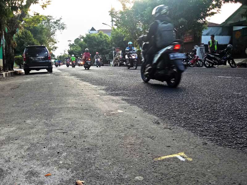 Overlay dan Trotoar Jalan Letkol Isdiman Ditarget 5 Bulan