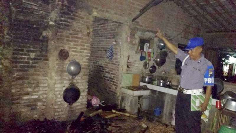 Ditinggal ke Pasar, Dapur Rumah Terbakar