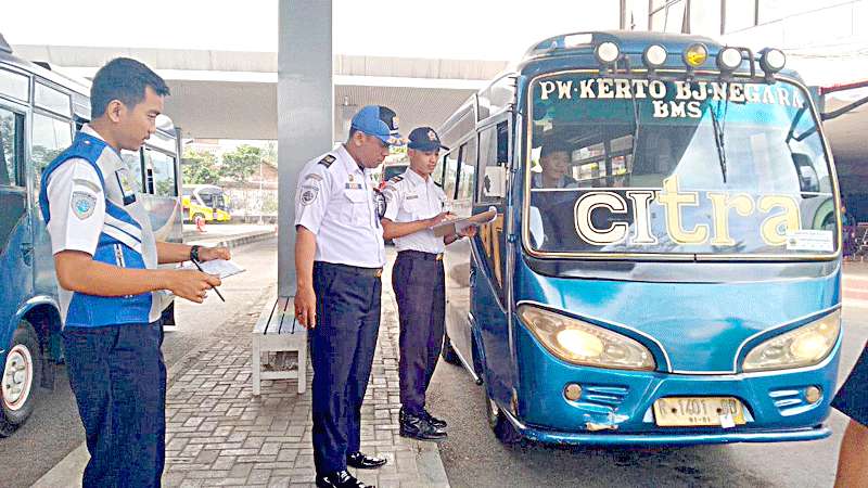 Sejumlah Angkutan Penumpang di Banjarnegara Tidak Laik Jalan