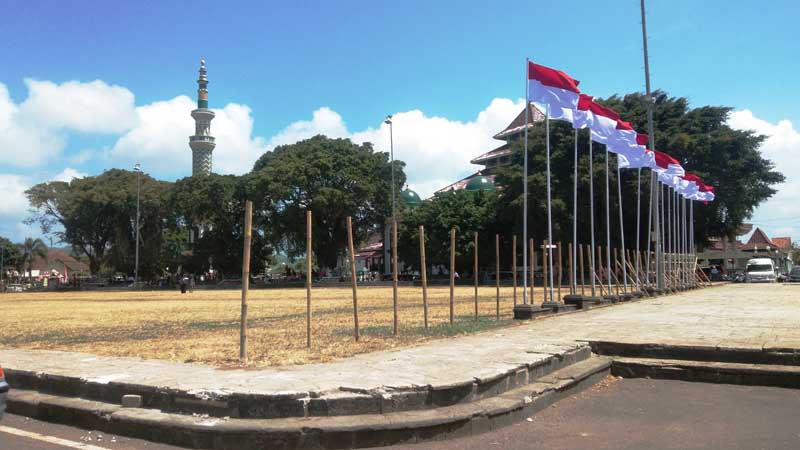 Rp 1 M untuk Renov Alun-alun
